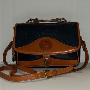 Vintage Dooney & Bourke AWL Carrier Crossbody bag navy blue & tan leather